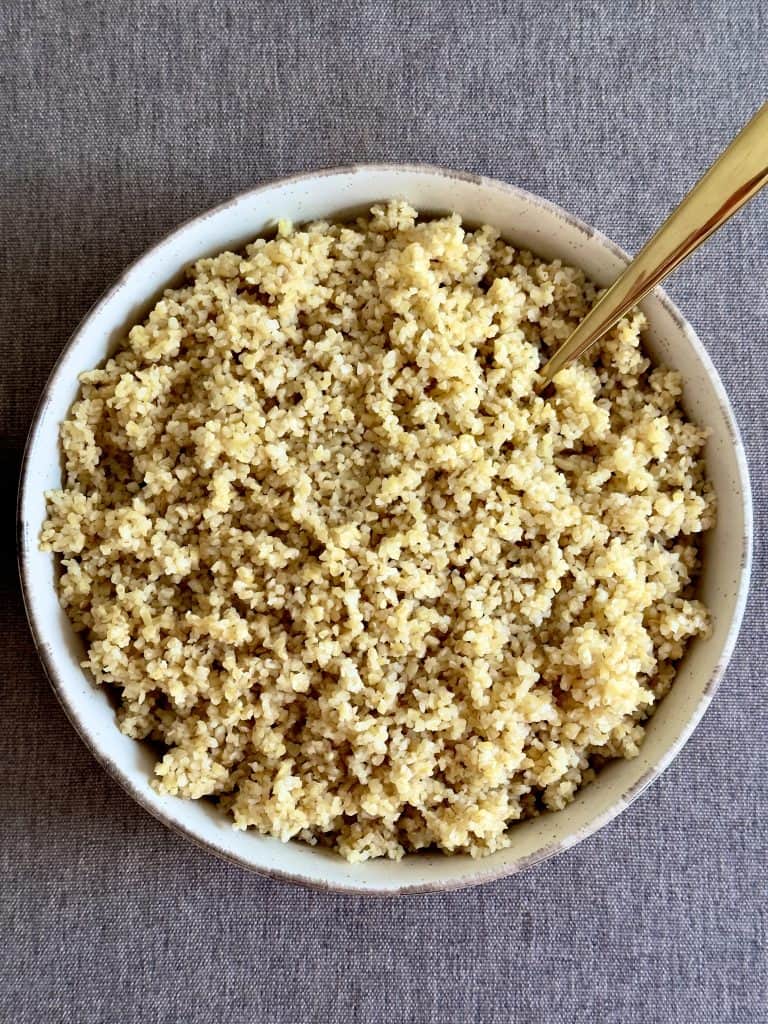Cooked bulgur in a bowl